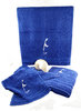 Hochwertige - flauschige und saugfähige Duschtücher in royal-blau
