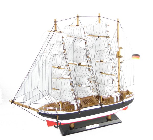 Segelschiff - Segelschulschiff - Segelschoner Passat 50cm